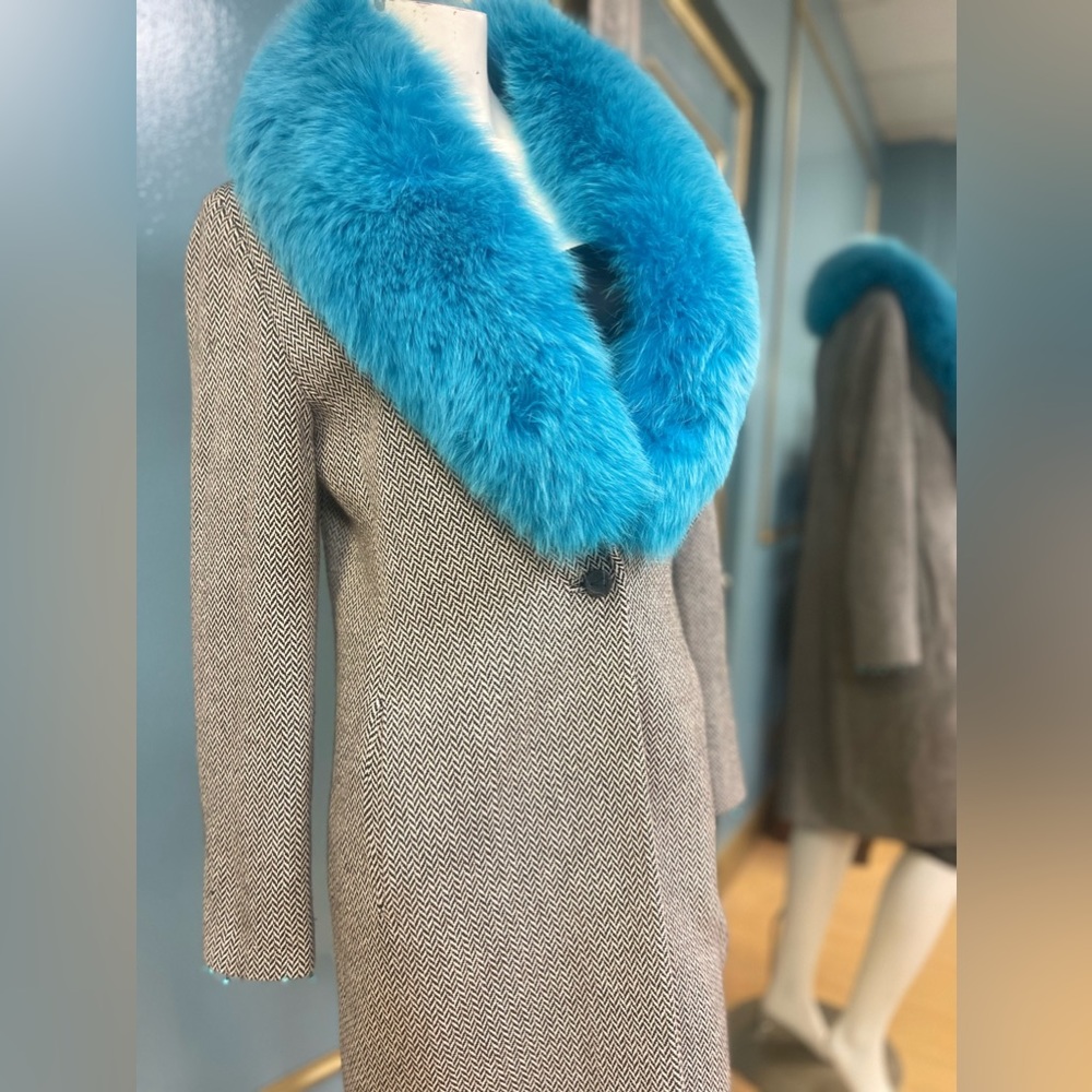 Gianni Versace herringbone tweed coat with blue fox fur collar, fw 1999